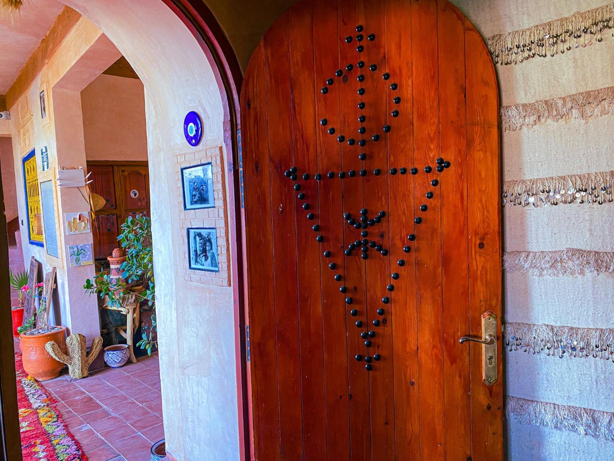 Ayouze Auberge Ajt Benhaddu Kültér fotó